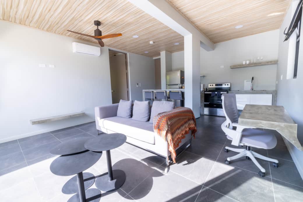 Garden-suite-living-room-work-place-kitchen (6) Garden-suite-living-room-work-place-kitchen (6)