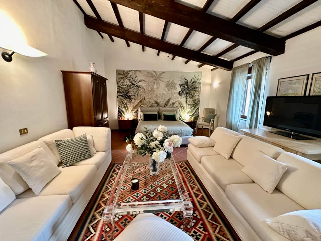 Relaxing living  zone