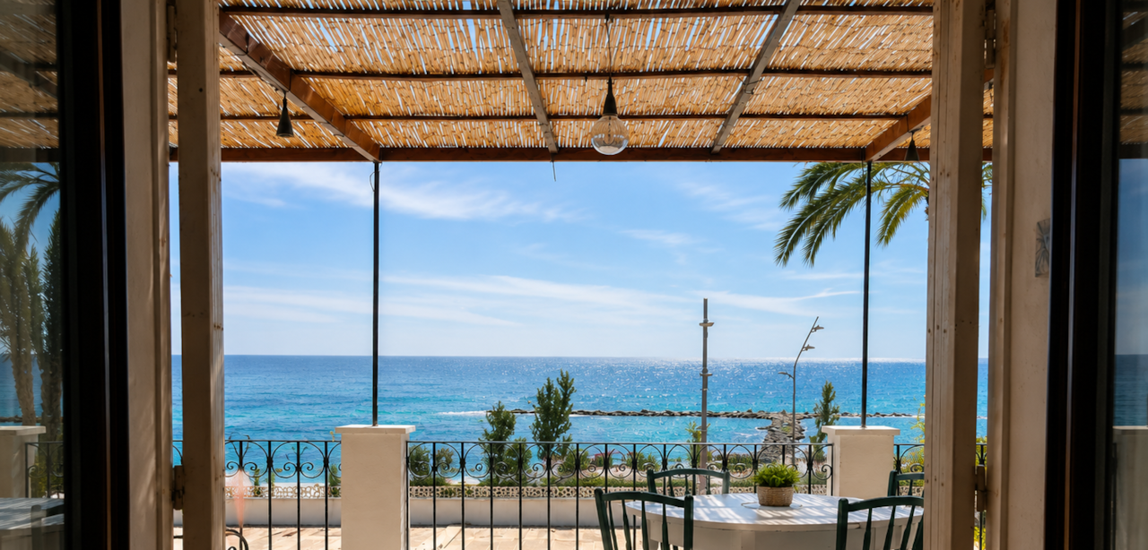 Terraza con vistas al mar