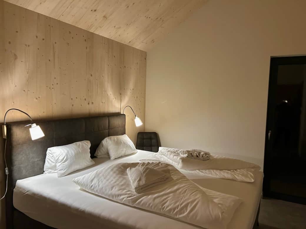 Slaapkamer met balkon