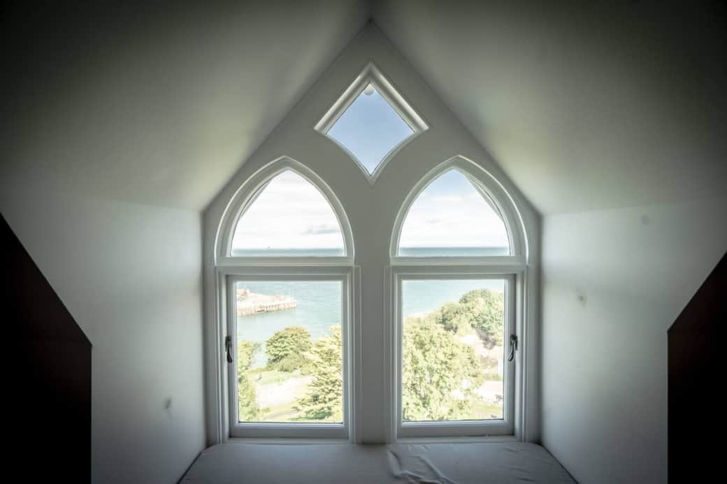 Amazing views of the coat and harbour from our living room window seat, perfect place to sit, read a book and watch the world go by!
