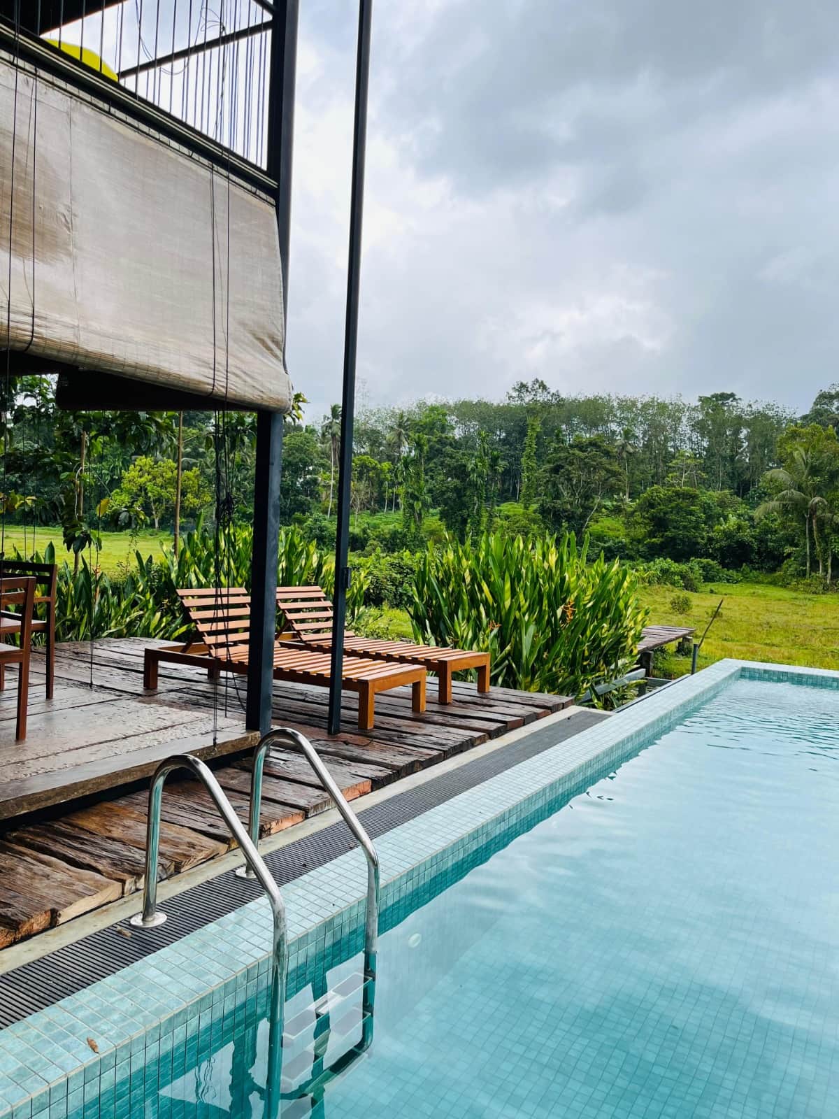 Dive into pure relaxation