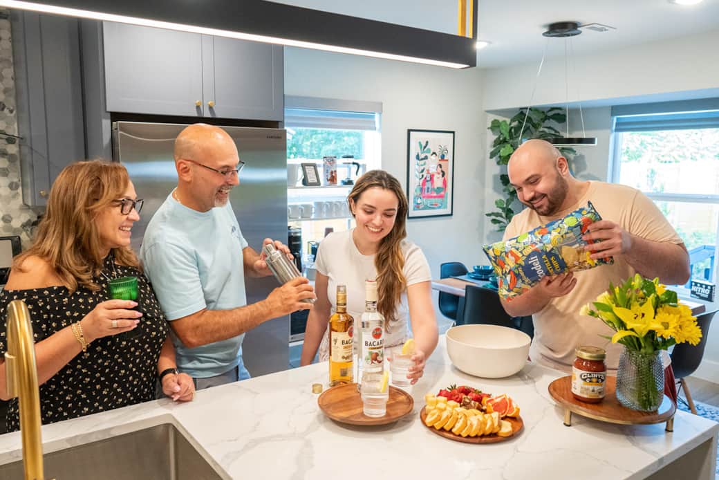 Full kitchen for baking & cooking