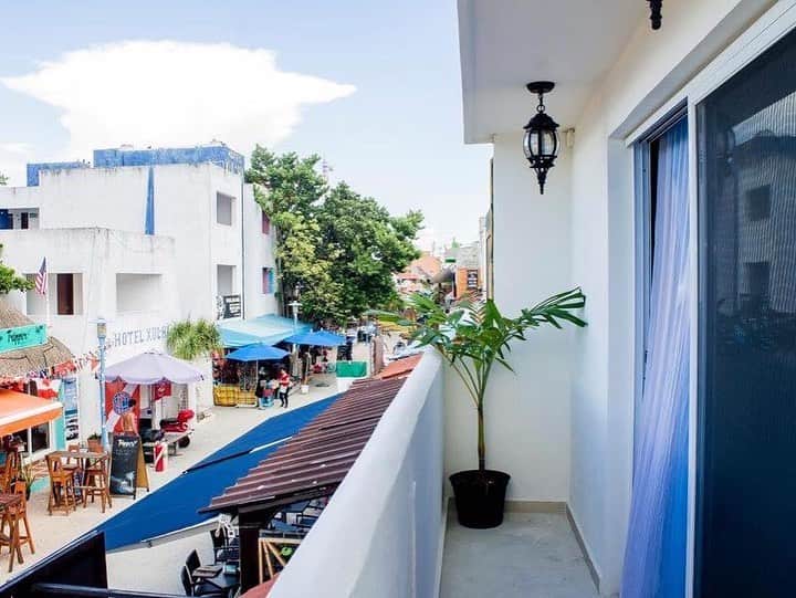 Oaxaca Balcony - Downtown Isla Mujeres - Pedestrian Street
