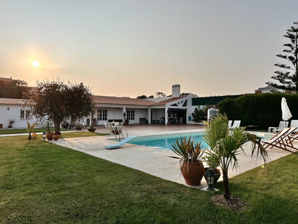 Blanco Bungalow Ericeira Pool