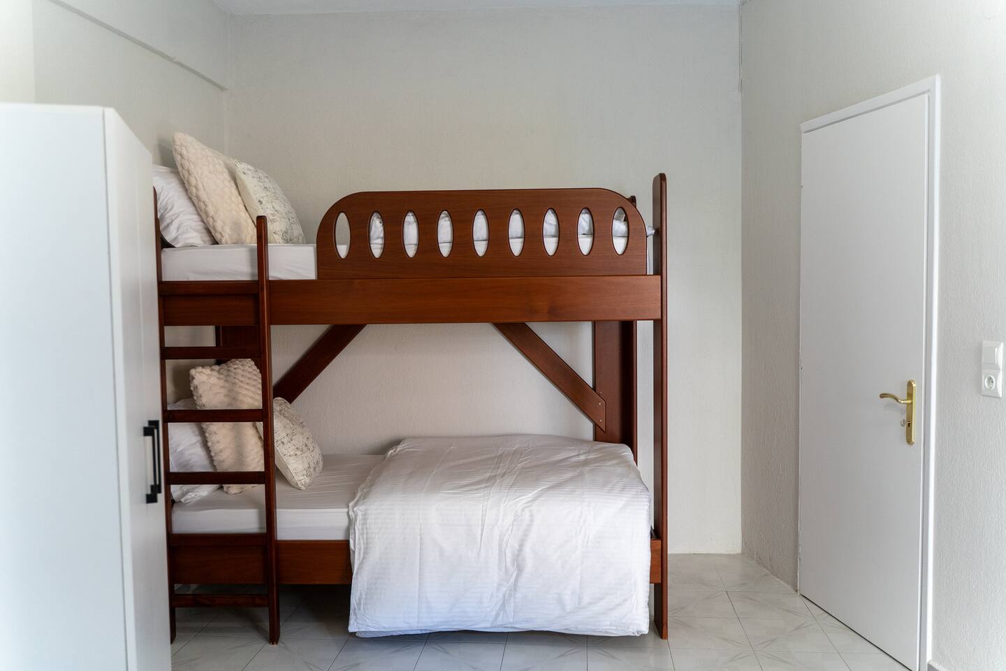 Del Sol 6 Meteora Luxurious Family Suites
