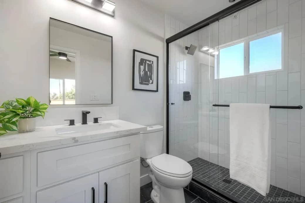 Ensuite Full Bathroom - Shower