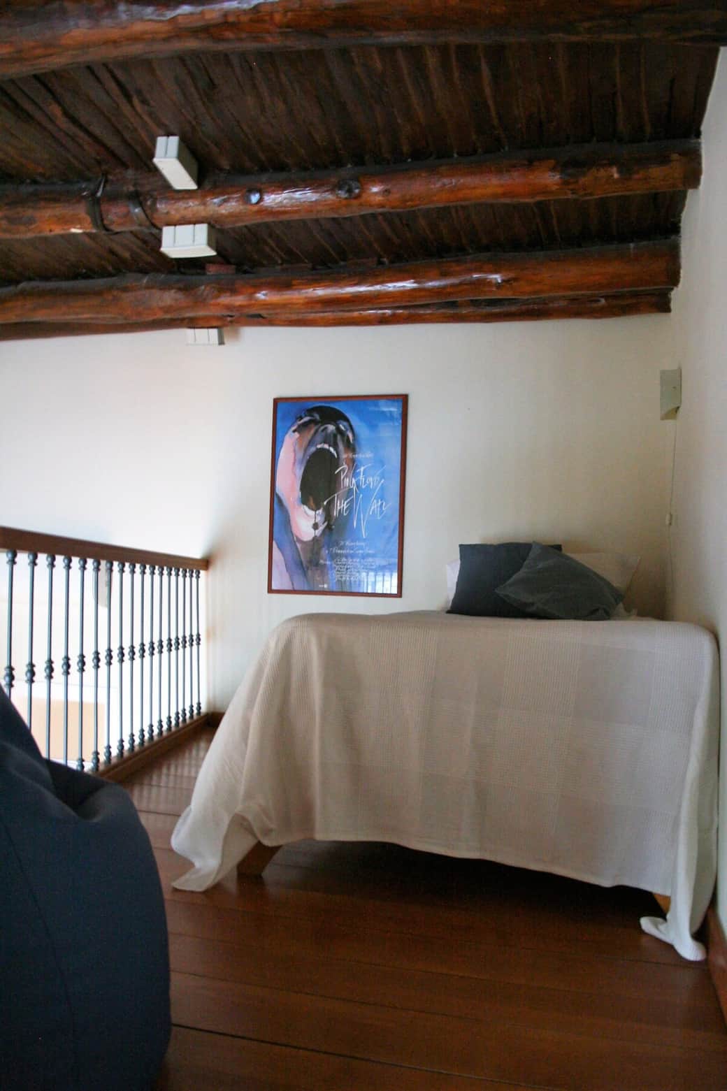 1 large single bed in the mezzanine of the main bedroom