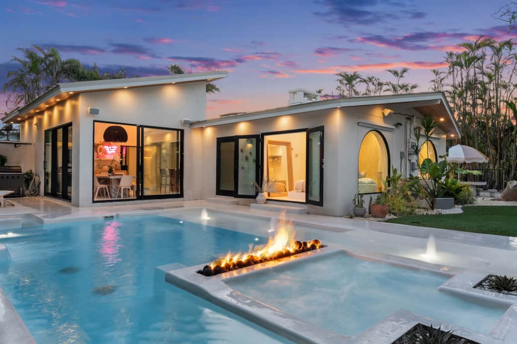 61D8C33F 45E0 40BE 9330 962453B94827