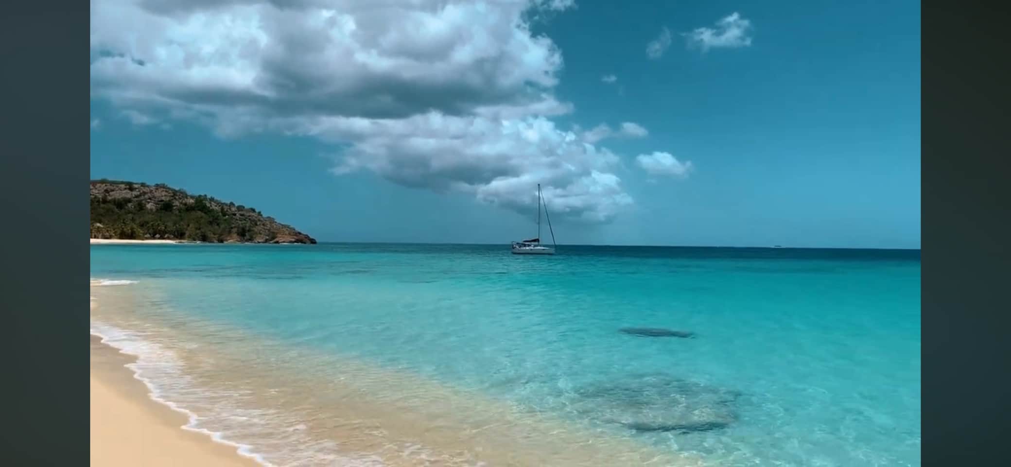 https://l.icdbcdn.com/oh/a00ddcd0-5d9e-4d09-8a4d-57c03fc20878.jpg?w=2080-6