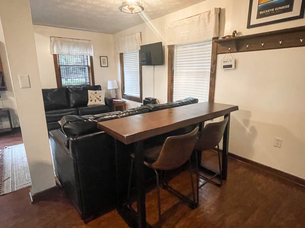 Extra Seating Eating or Work Space