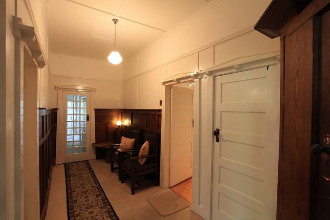 Traditional Grand Hallway