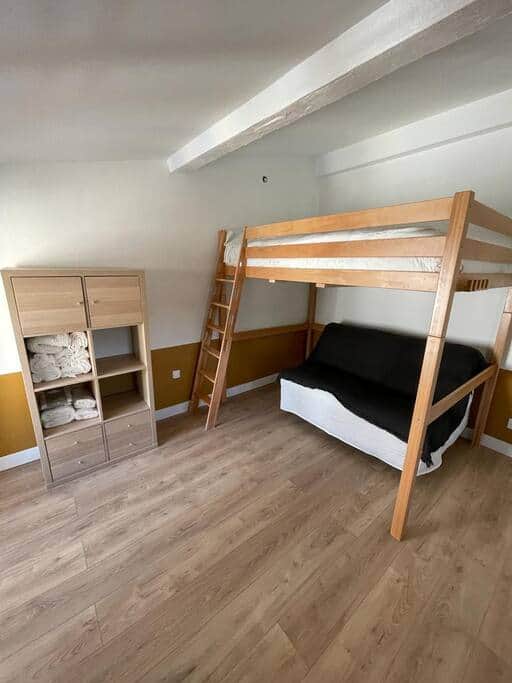 Coin salon, canapé lit