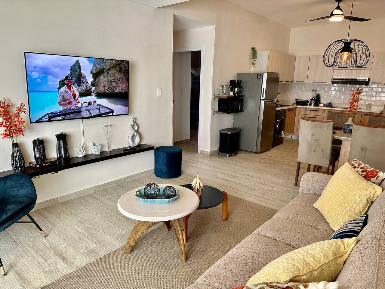 Cozy 2 BR Pool nest @ ONA Residences / Fast WIFI photo 2