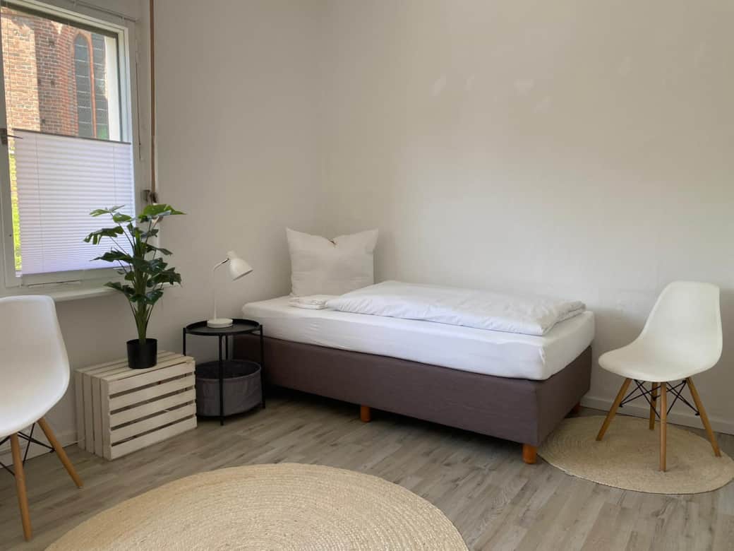 Einzelbett Schlafzimmer 2