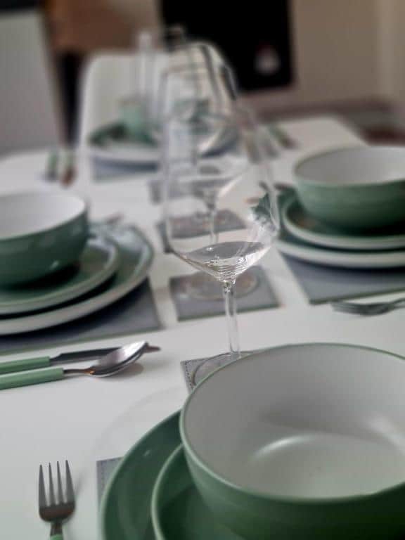 Dining facility