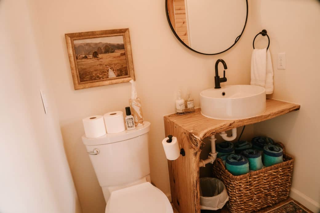 Powder Room 3