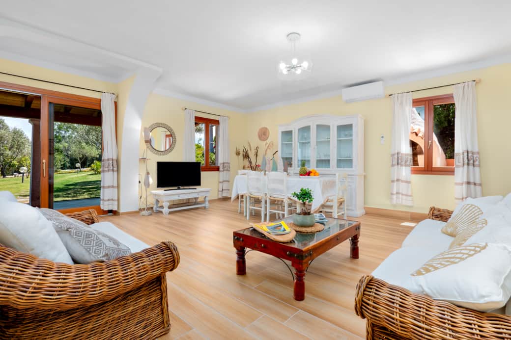 Villa Sardinia living room