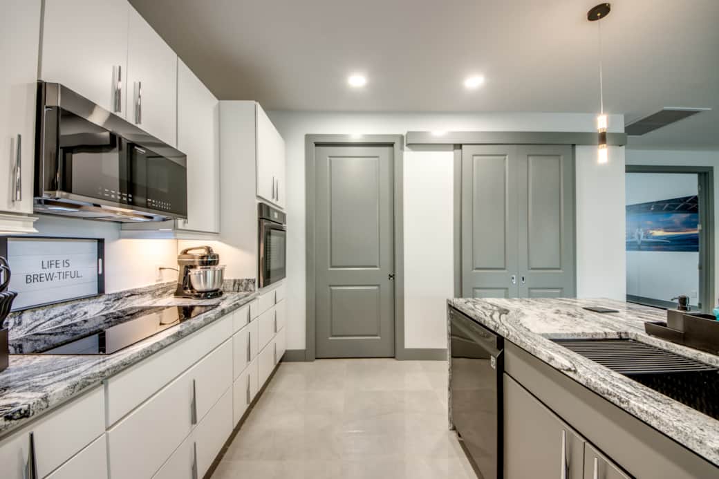 25 Kitchen