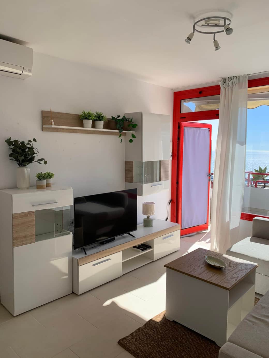 TV with Scandinavian channels TV with Scandinavian channels