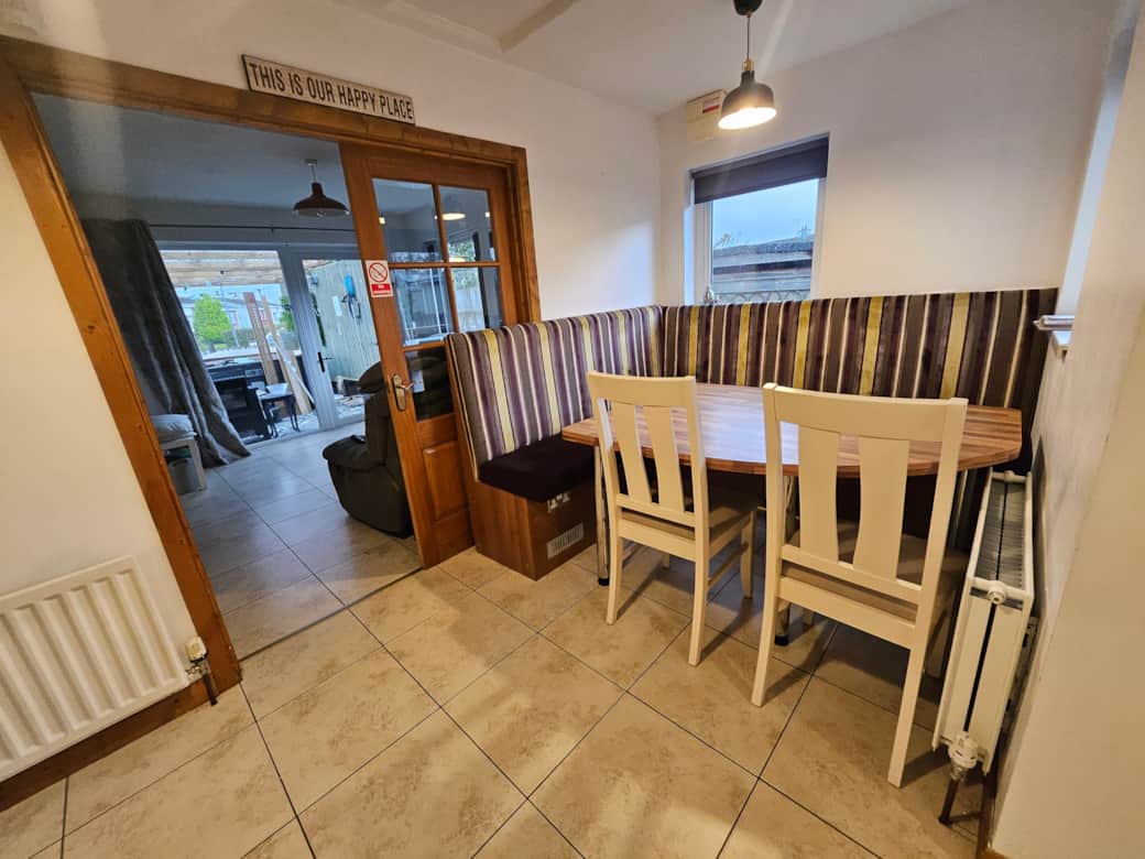 Kitchen table booth