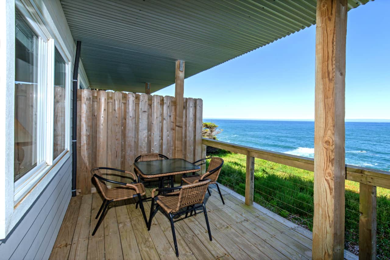View from the Hot Tub of unit Magnificent overlooking the pacific, King Range Mountains 