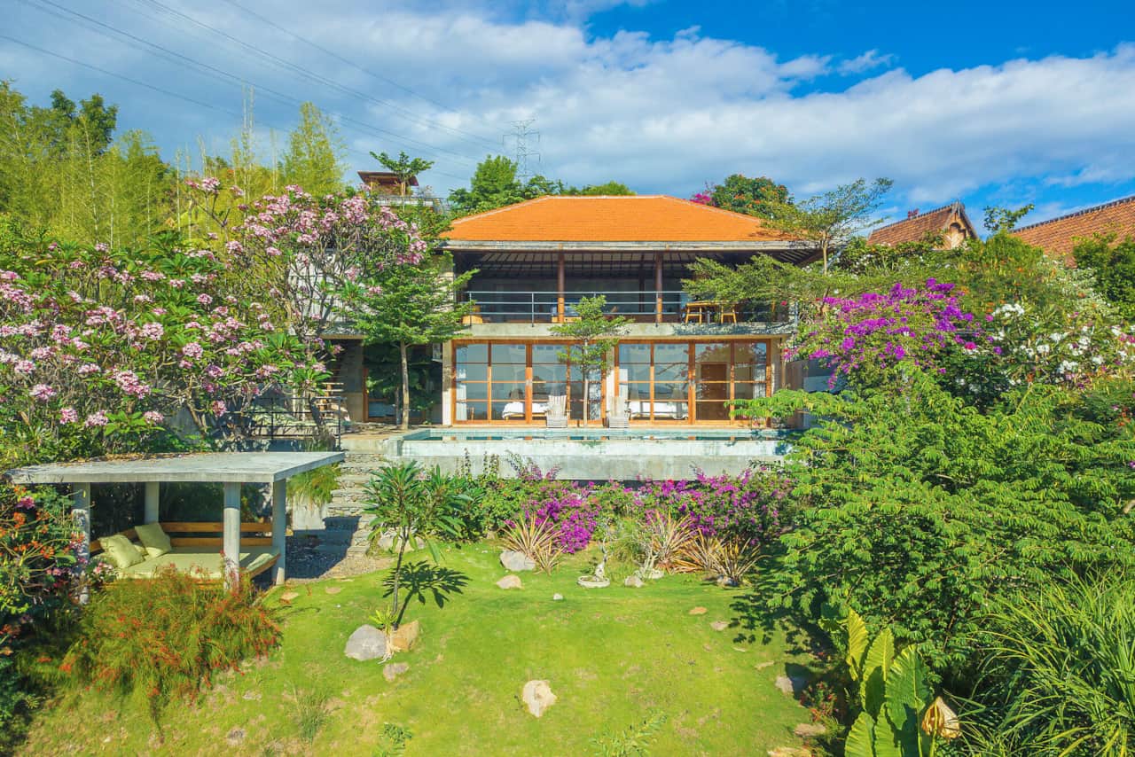 Villa Lana Sumberkima Hill retreat 