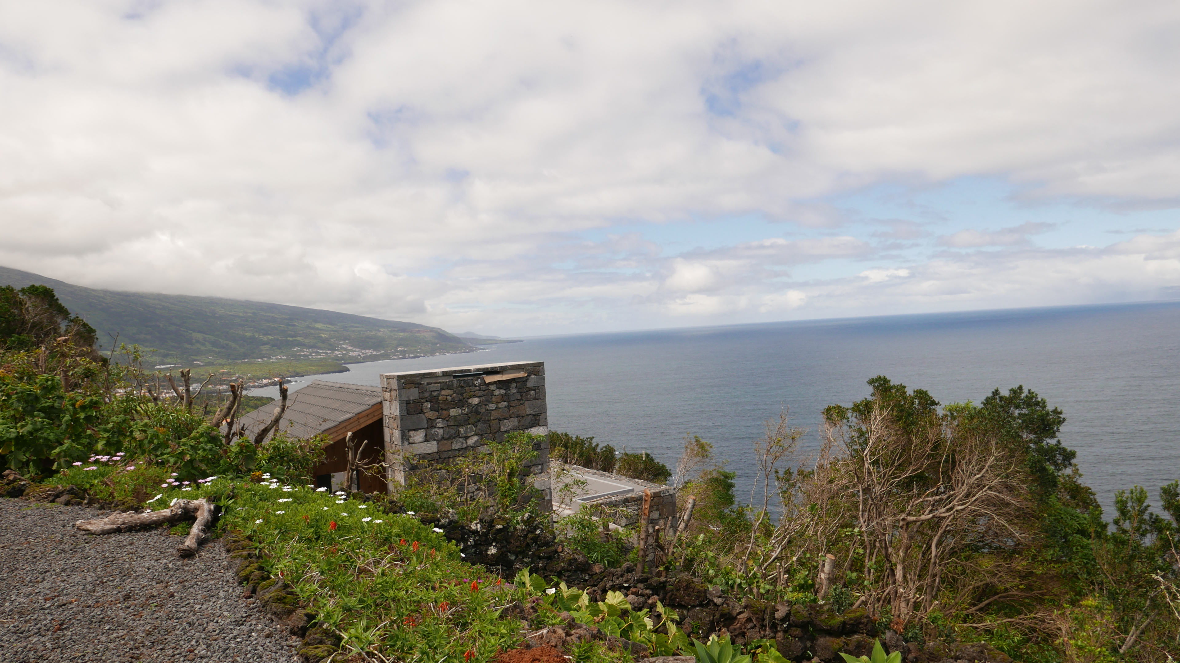 Vista de Nascente / Eastern View