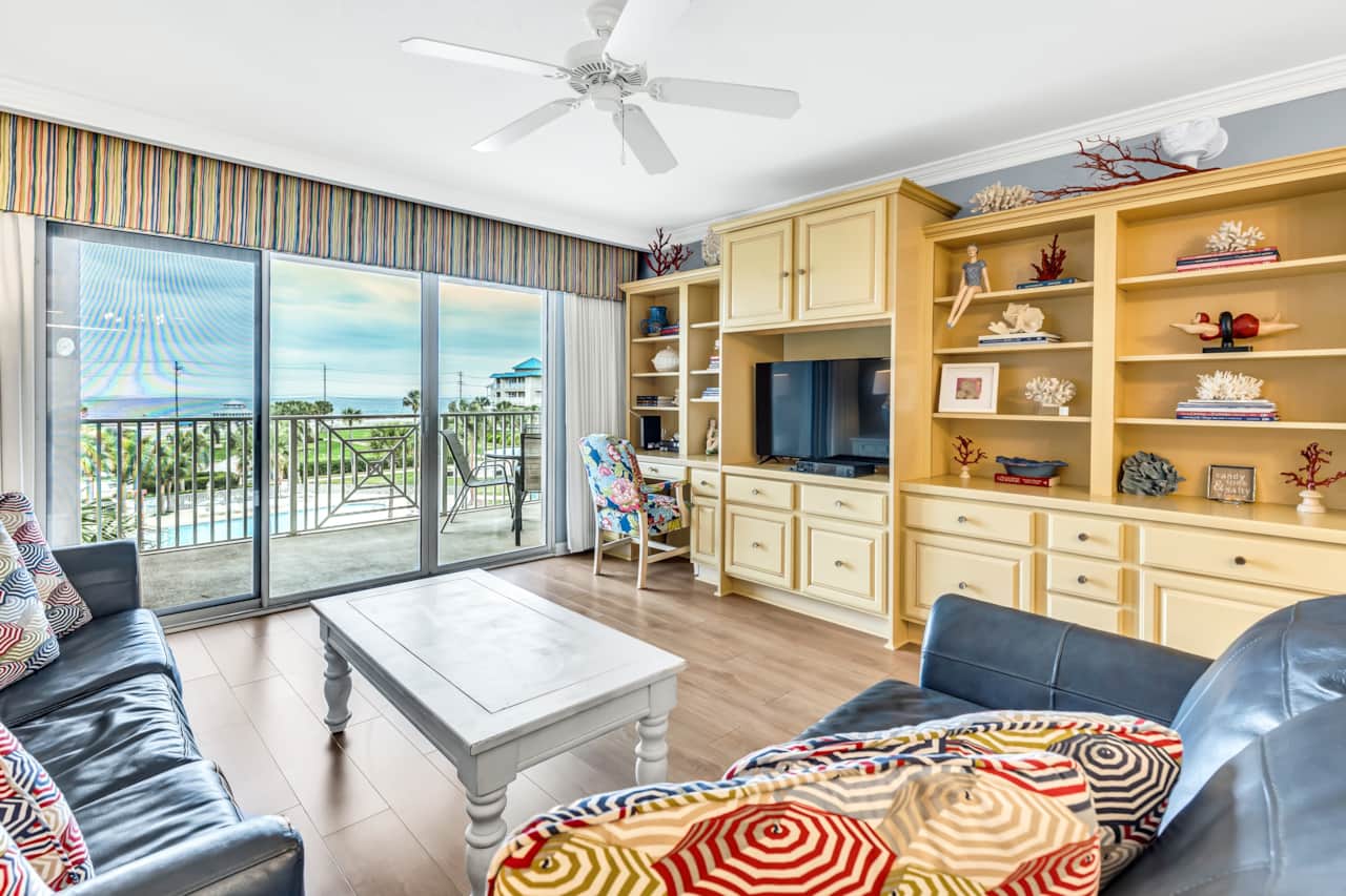 Spacious family room!