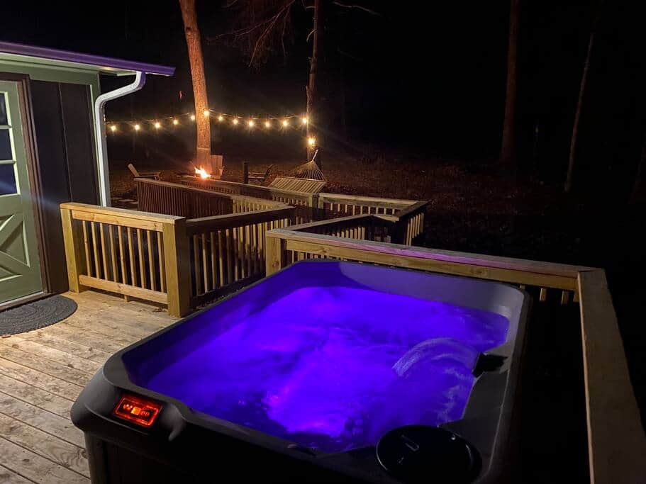 Glenwood Cabin Hot Tub by Holliday Lake State Park Vacation Home