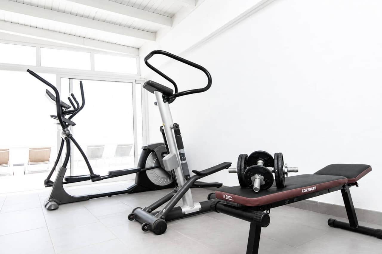 Salle de sport privée équipée à AZ Rentals Ocean View Penthouse Arrecife