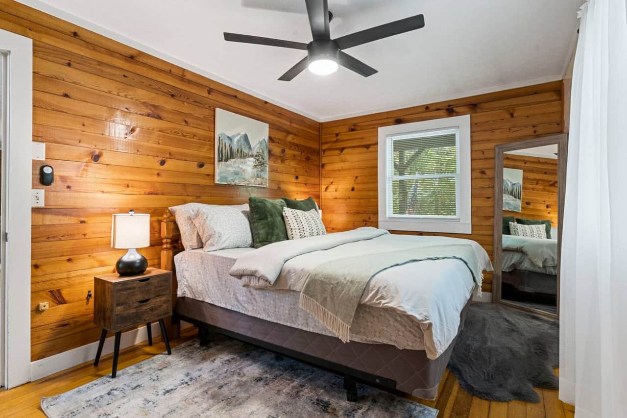 Bedroom #1