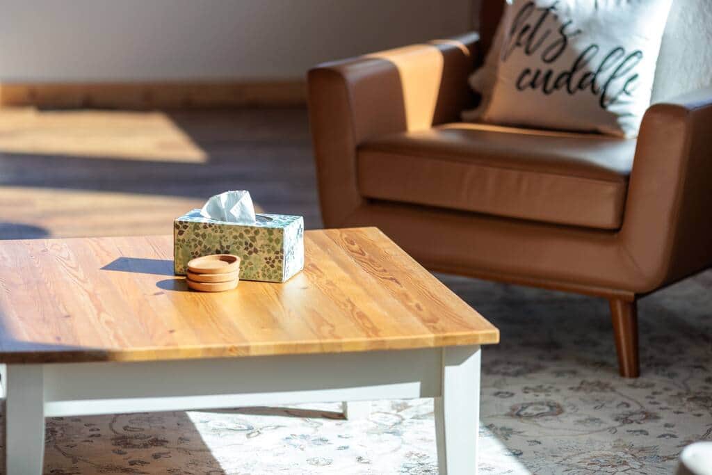 Tasteful furnishings and warm light thoughout home Tasteful furnishings and warm light thoughout home
