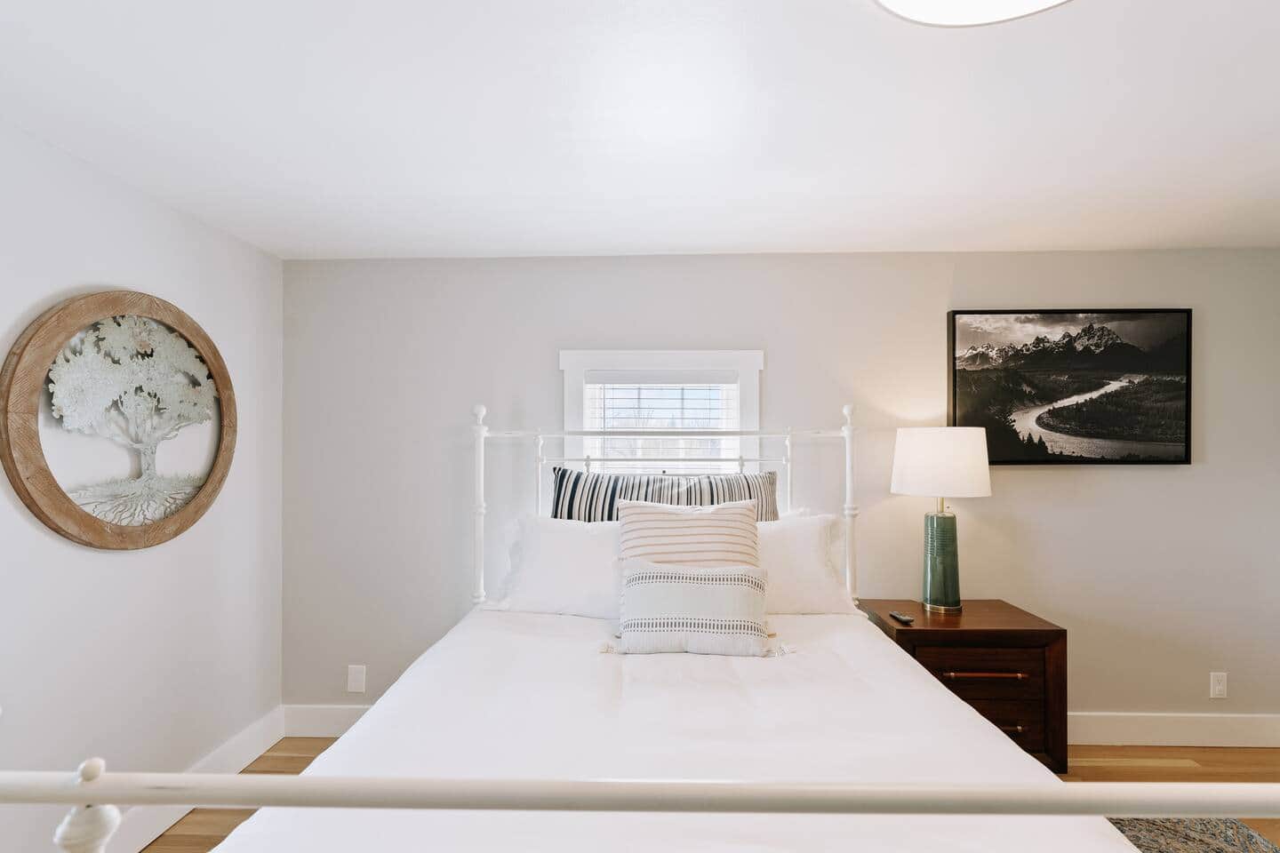 Bondline Home Bighorn Mountain views