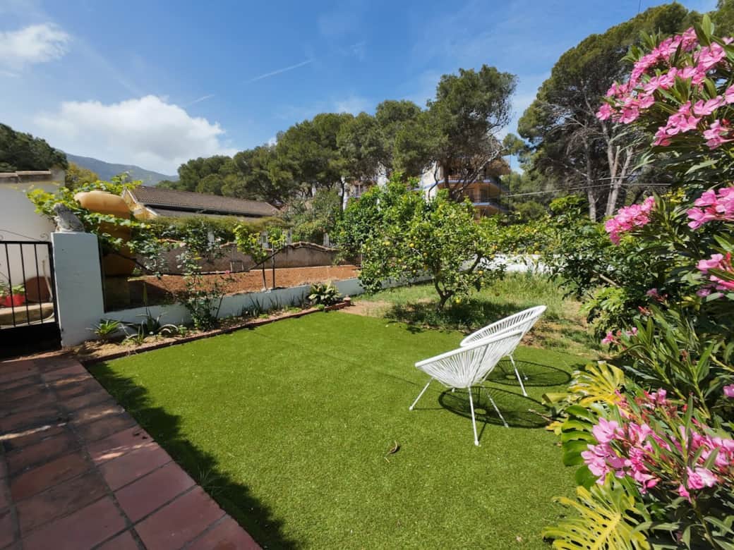 zona de jardin para tomar el sol