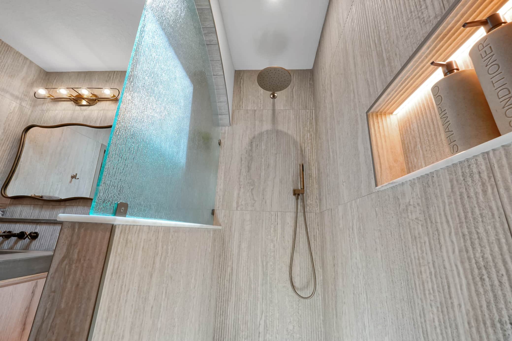 Sol Bathroom