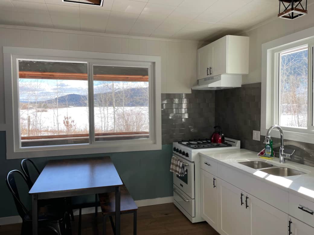 Lakefront Cabin 2 Cabin in ThompsonNicola