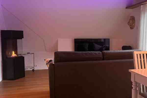 Bereich im Wohnzimmer wirkt durch die Sanierung heller und freundlicher.