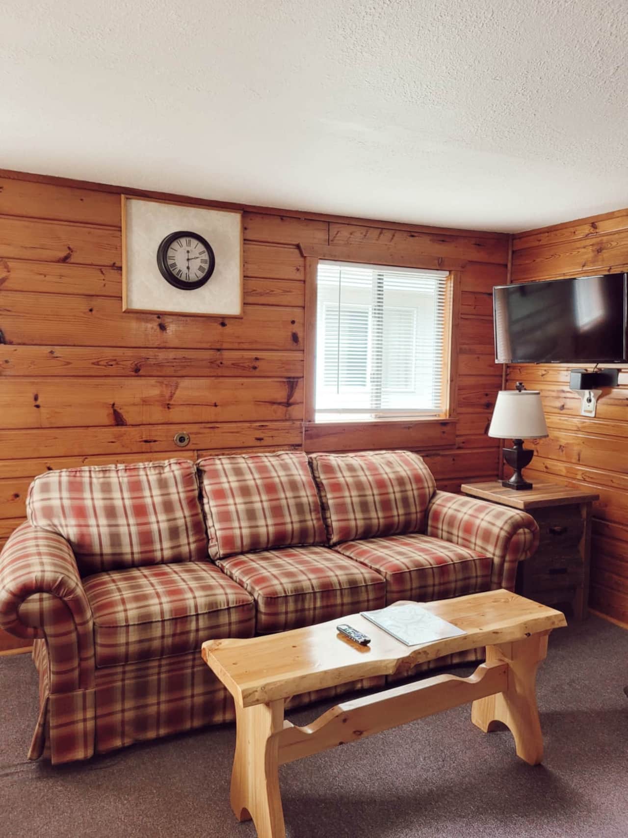 Cabin 6 | Living Area