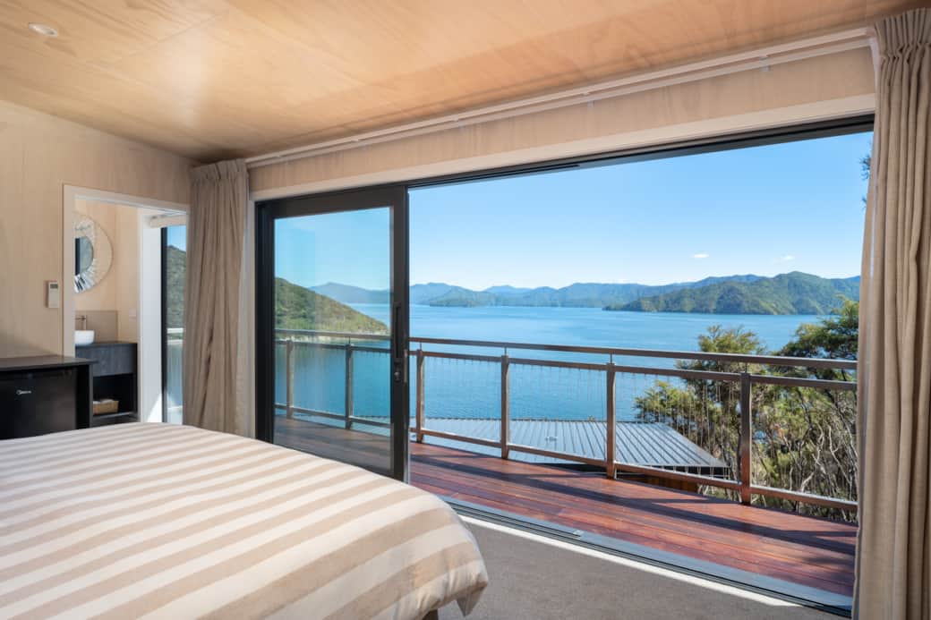 Sounds View Cabin Bedroom