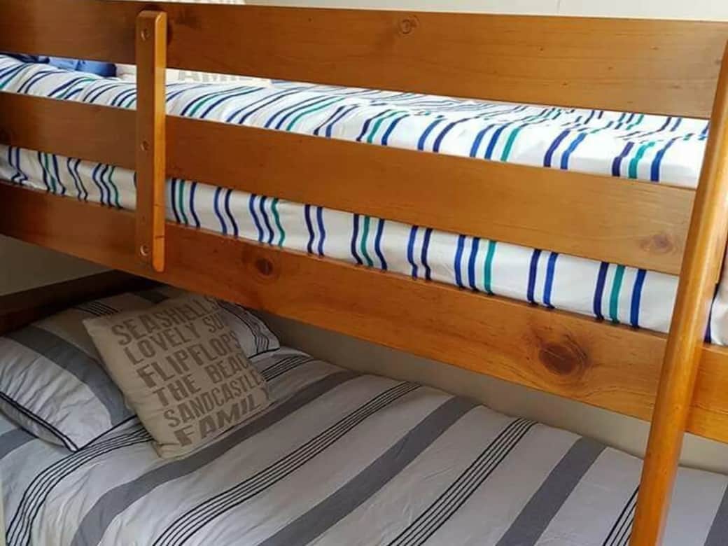 2nd bedroom (2)