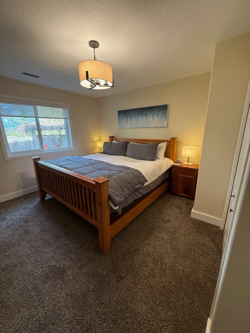 King size bed