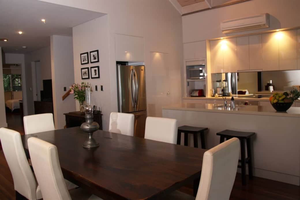 Zama - Dining to Kitchen Zama - Dining to Kitchen