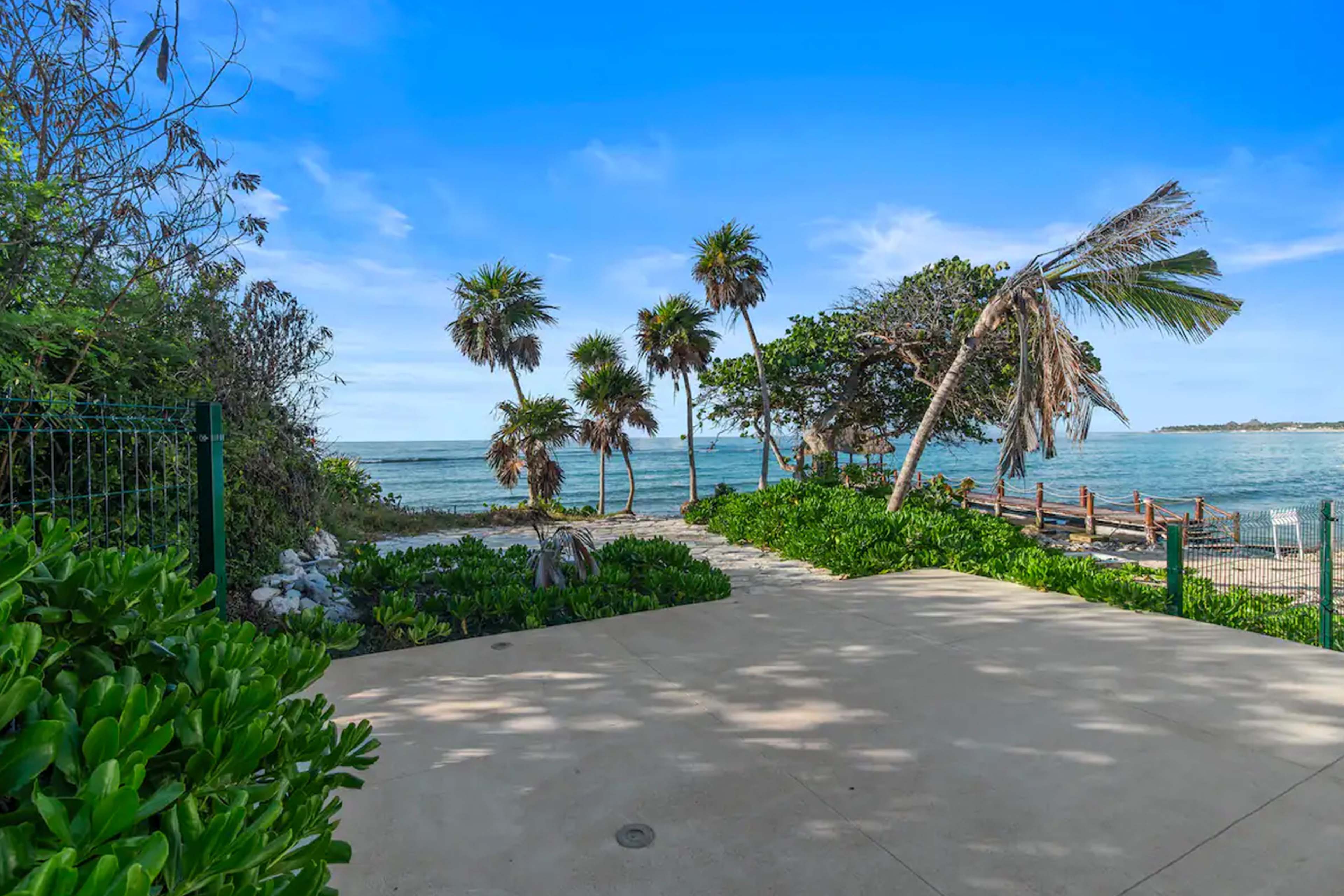 Oceanfront Seahorse | Private Hot Tub Beach Access photo 26