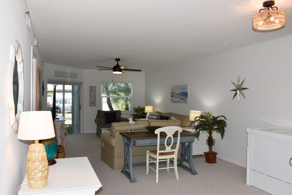 Work, rest, repeat—desk by day, Murphy bed by night!