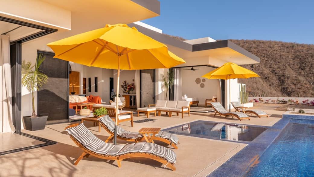 Shared Pool and Loungers with other guests Shared Pool and Loungers with other guests