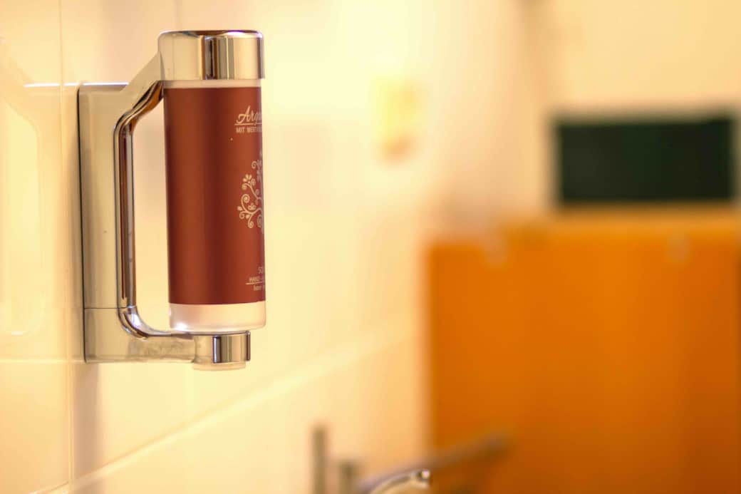 Soap dispensers in all rooms