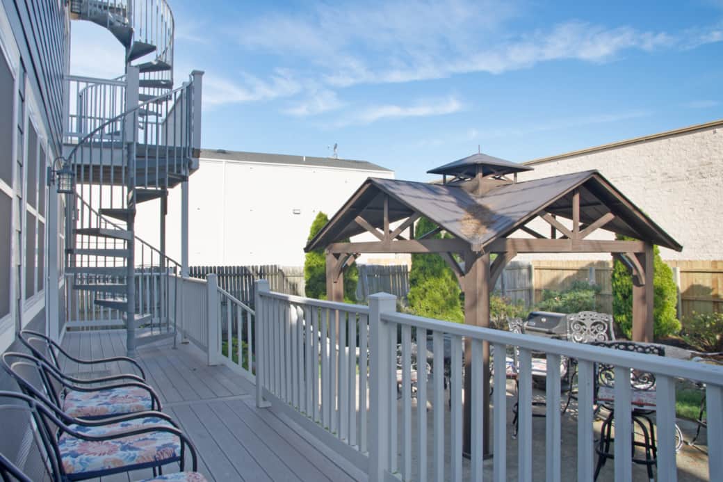 Access to roof top deck