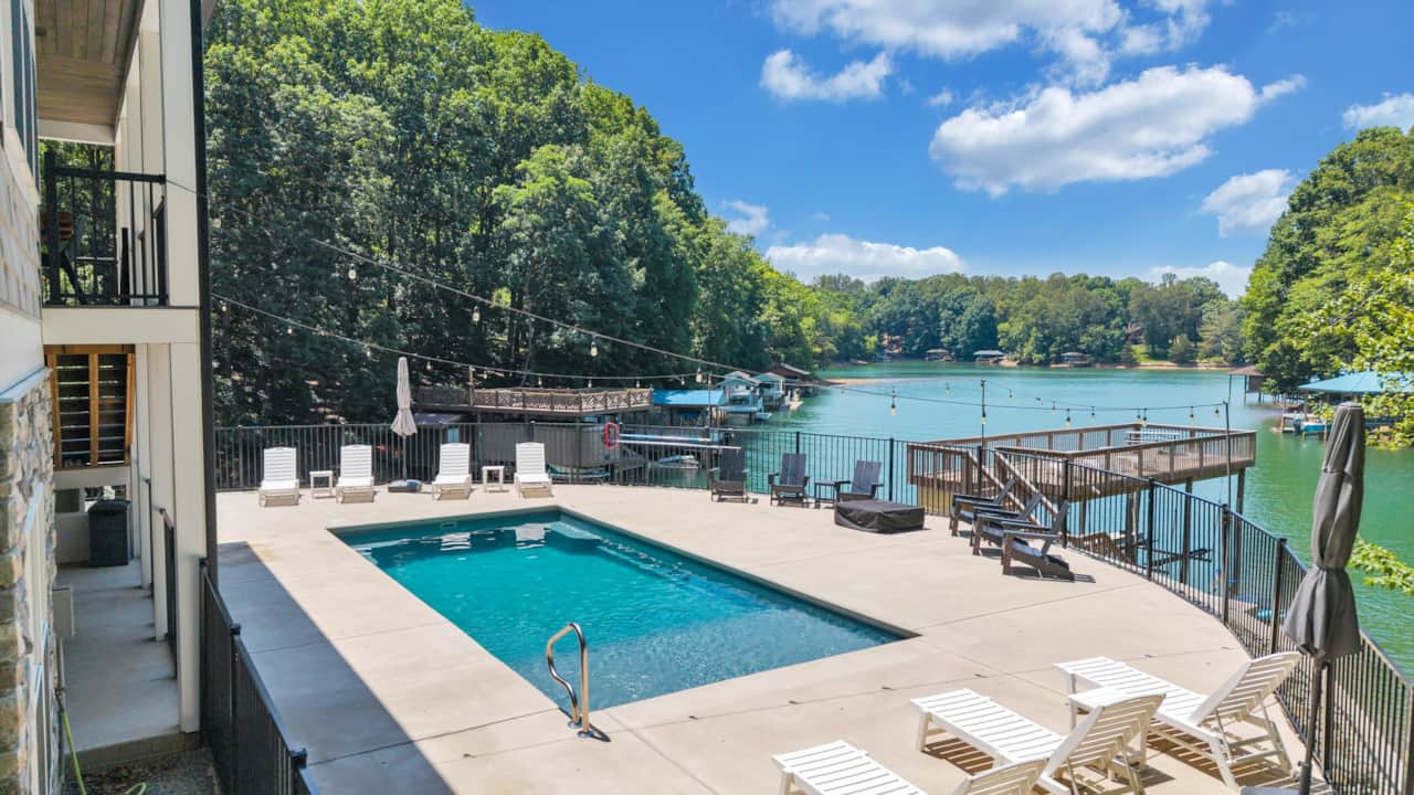 Beacon Pointe