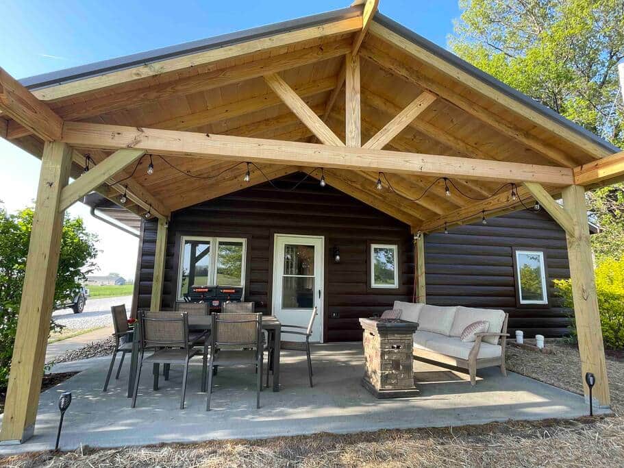 Outdoor dining, grilling, & chilling Outdoor dining, grilling, & chilling
